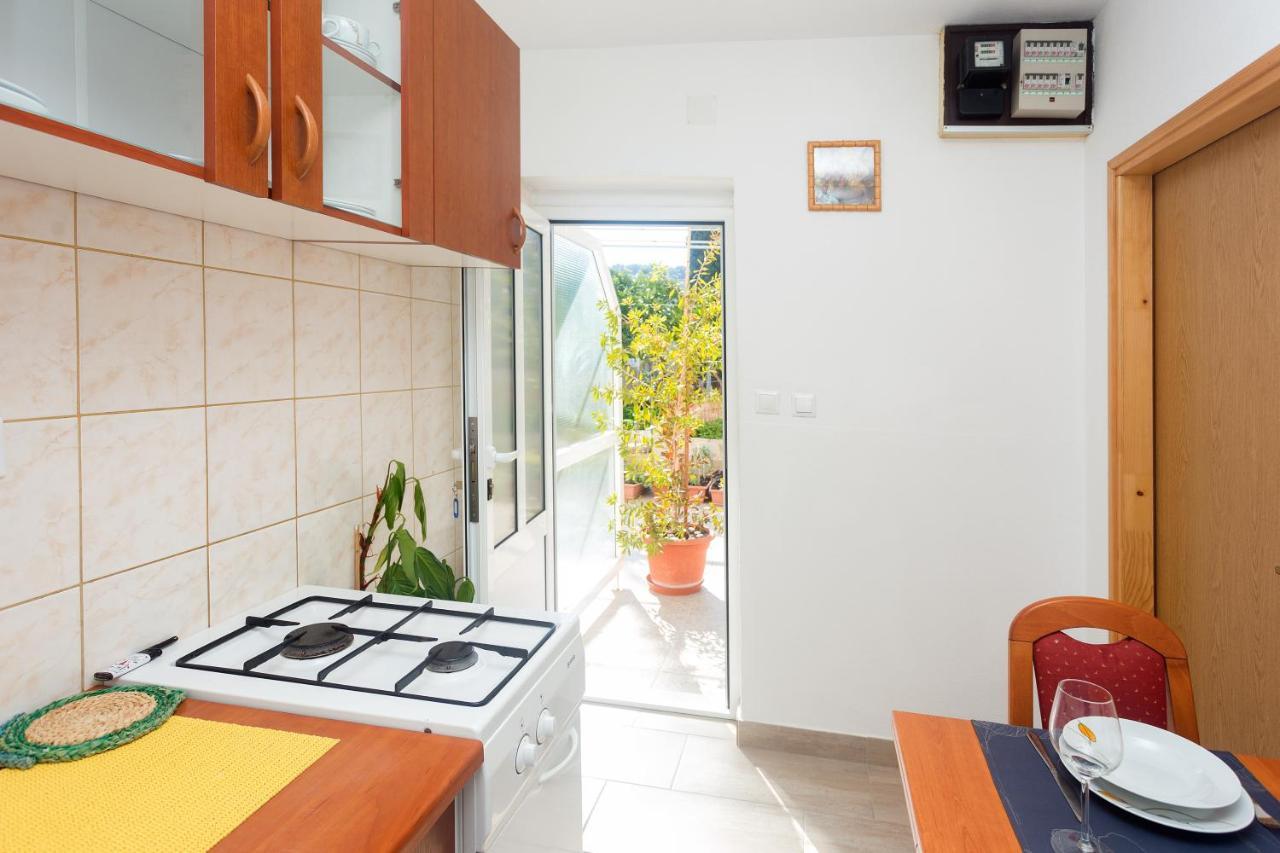 חוואר Apartments Julija מראה חיצוני תמונה