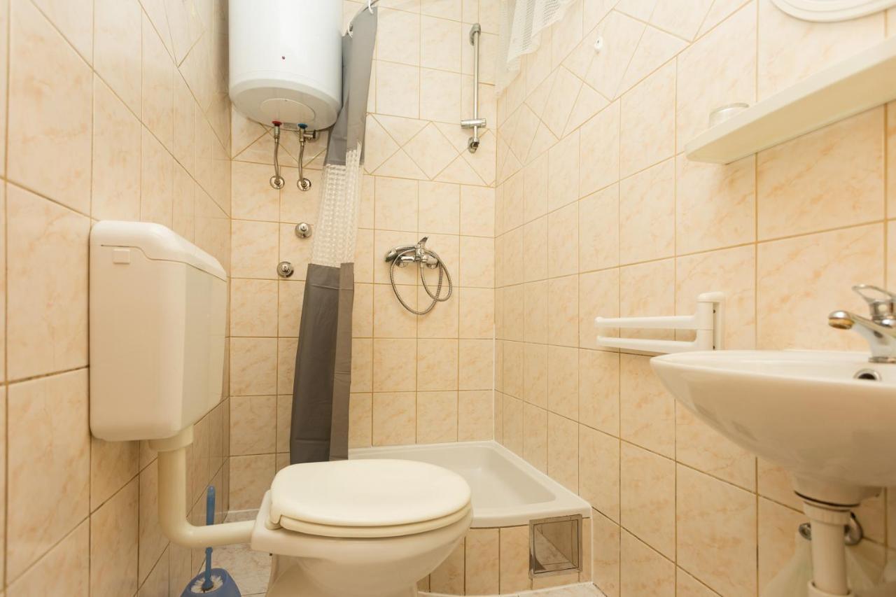 חוואר Apartments Julija מראה חיצוני תמונה