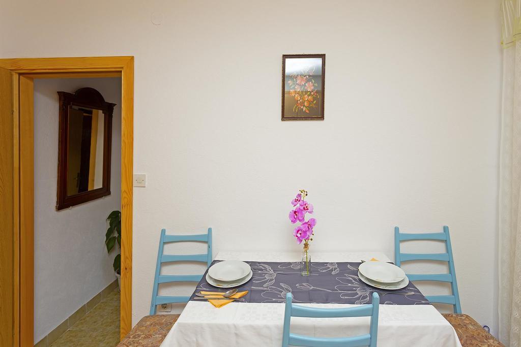 חוואר Apartments Julija מראה חיצוני תמונה