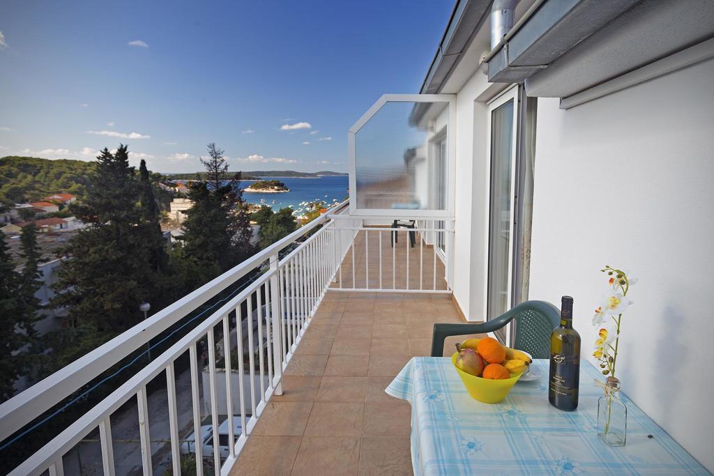 חוואר Apartments Julija מראה חיצוני תמונה