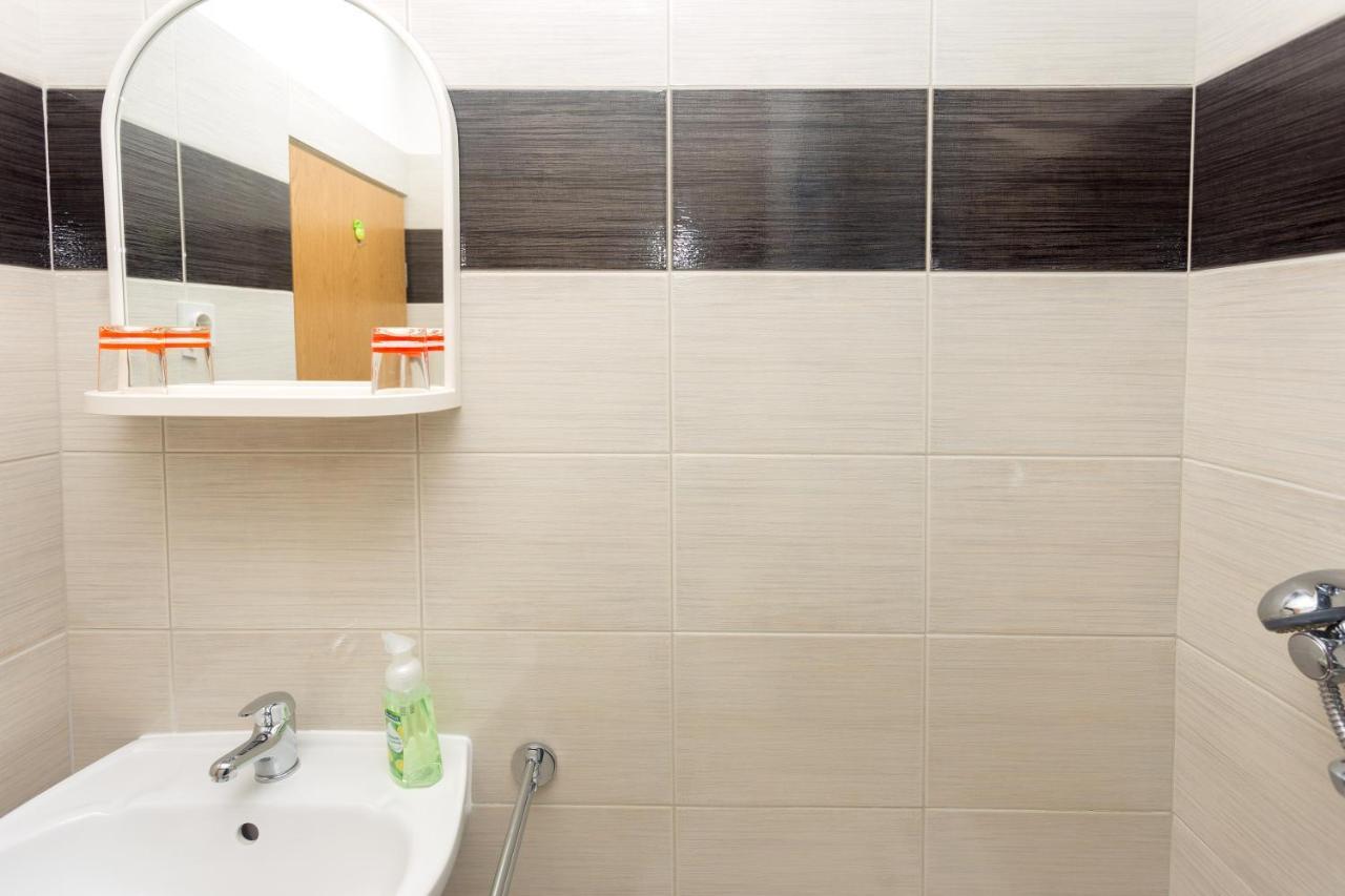 חוואר Apartments Julija מראה חיצוני תמונה