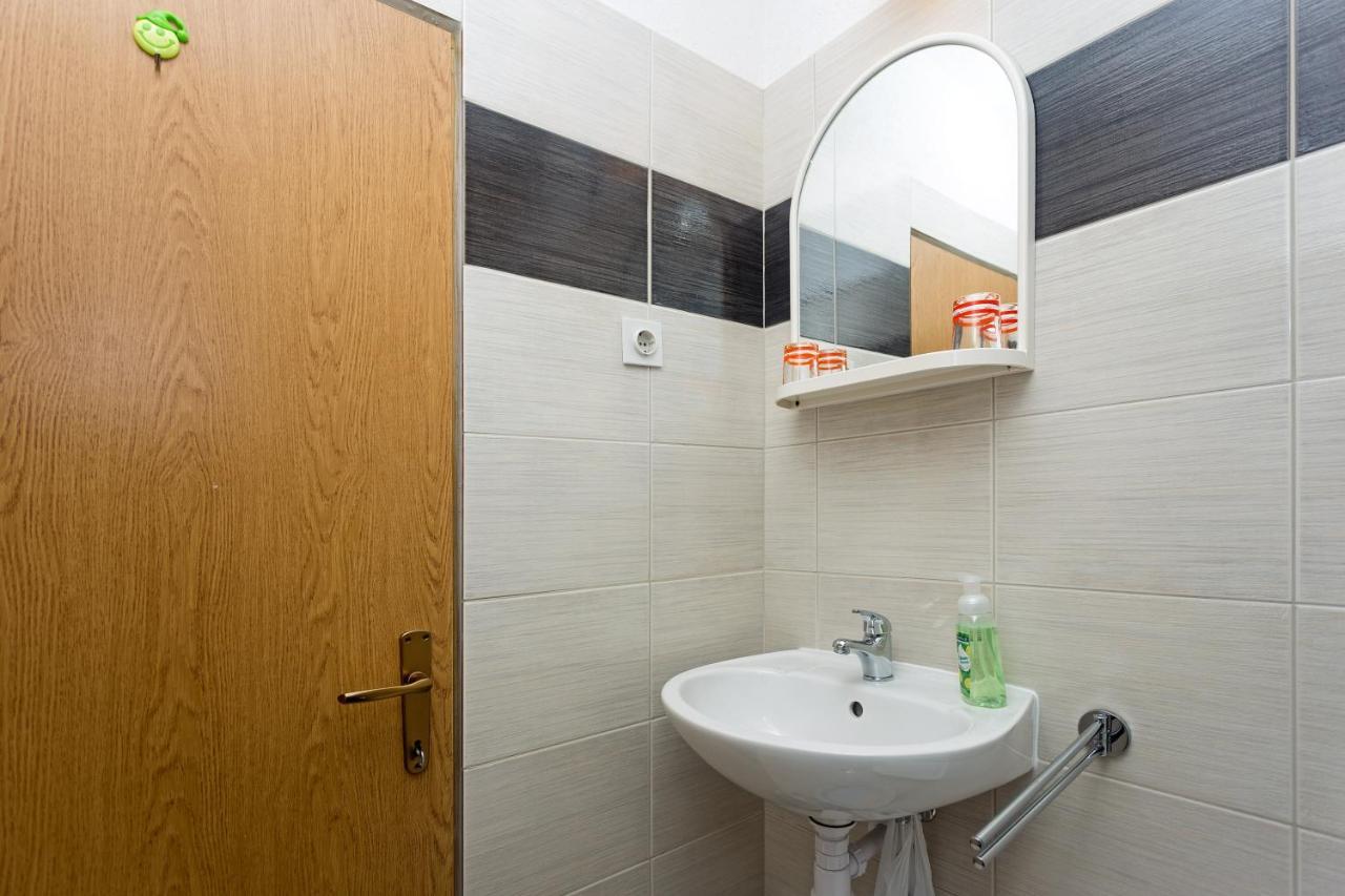 חוואר Apartments Julija מראה חיצוני תמונה